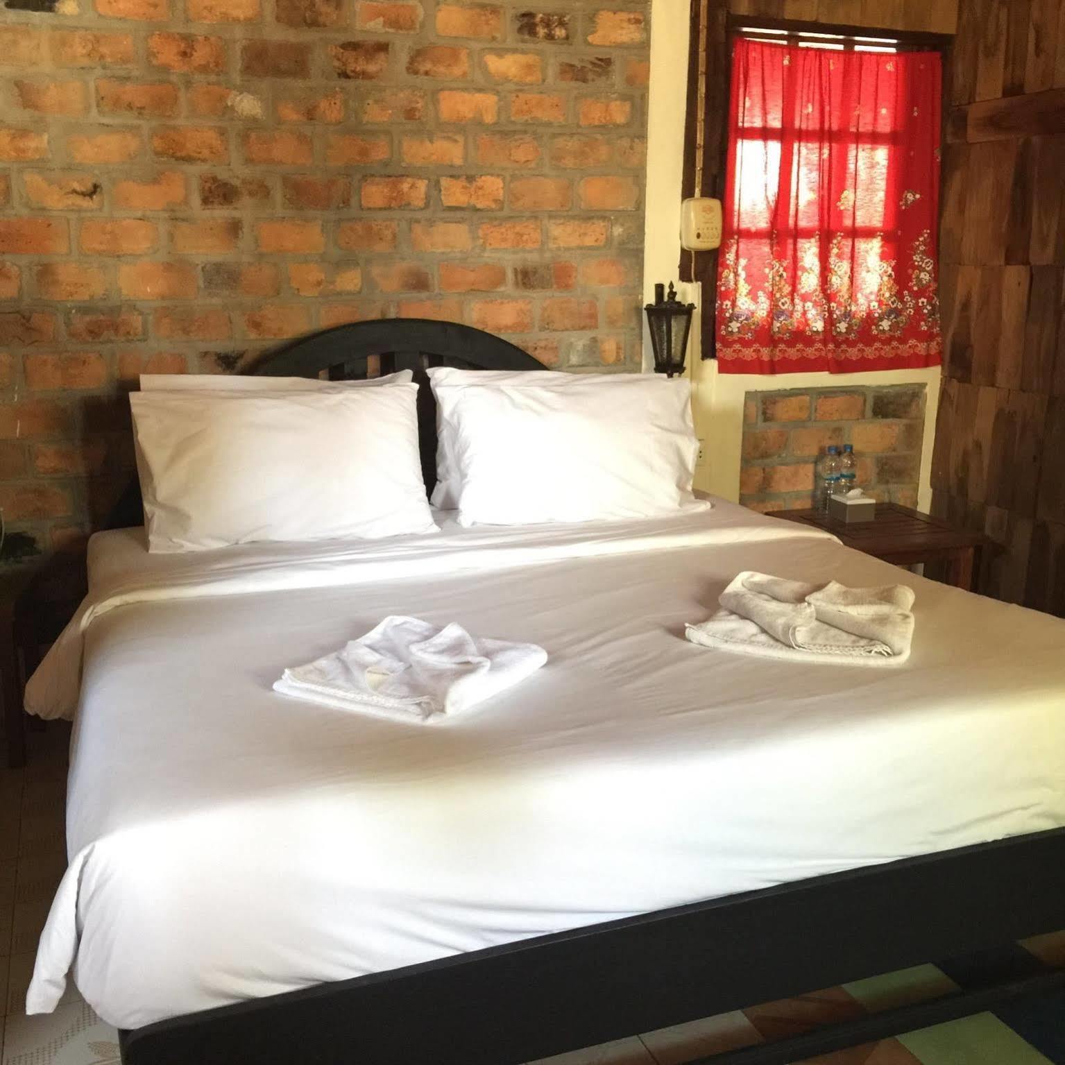 Baan Thai Homestay By Bgb Villas Ката-Біч Екстер'єр фото